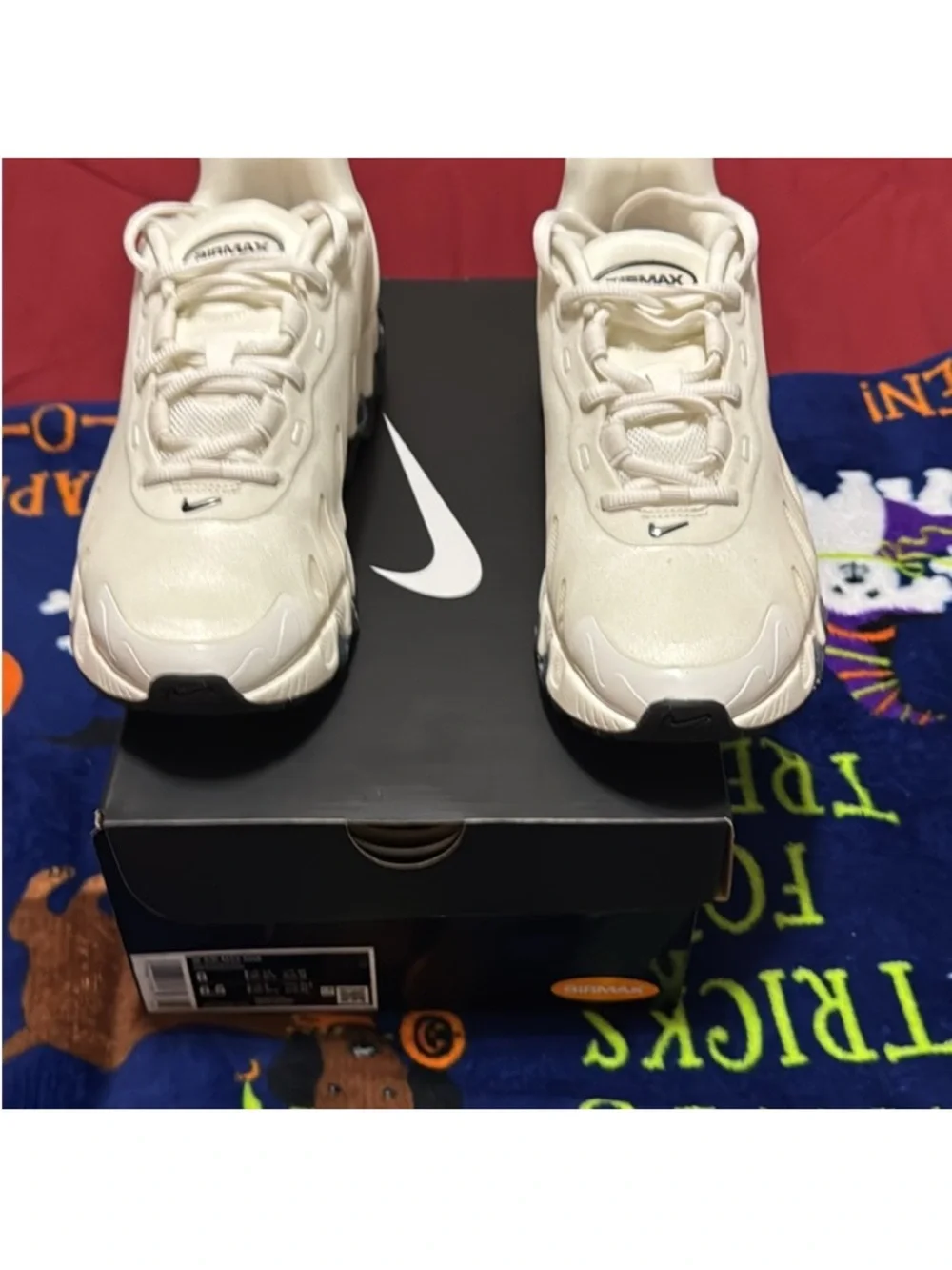 Women’s Nike Air max DN8  Phantom Cream Off-White Athletic Sneakers